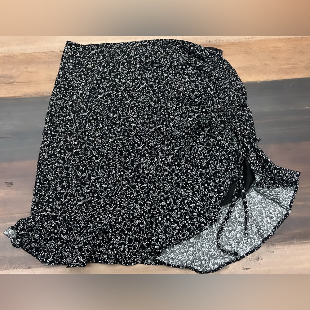 FOREVER21 Mini Skirt